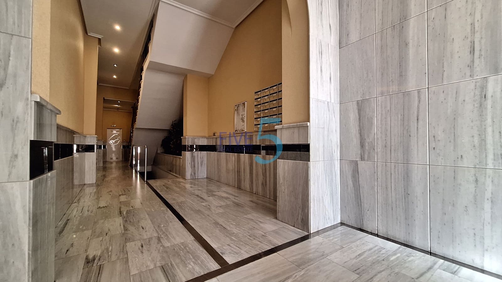 2 slaapkamer Appartement te koop in Guardamar del Segura met garage - € 189.000 (Ref: 10035660)