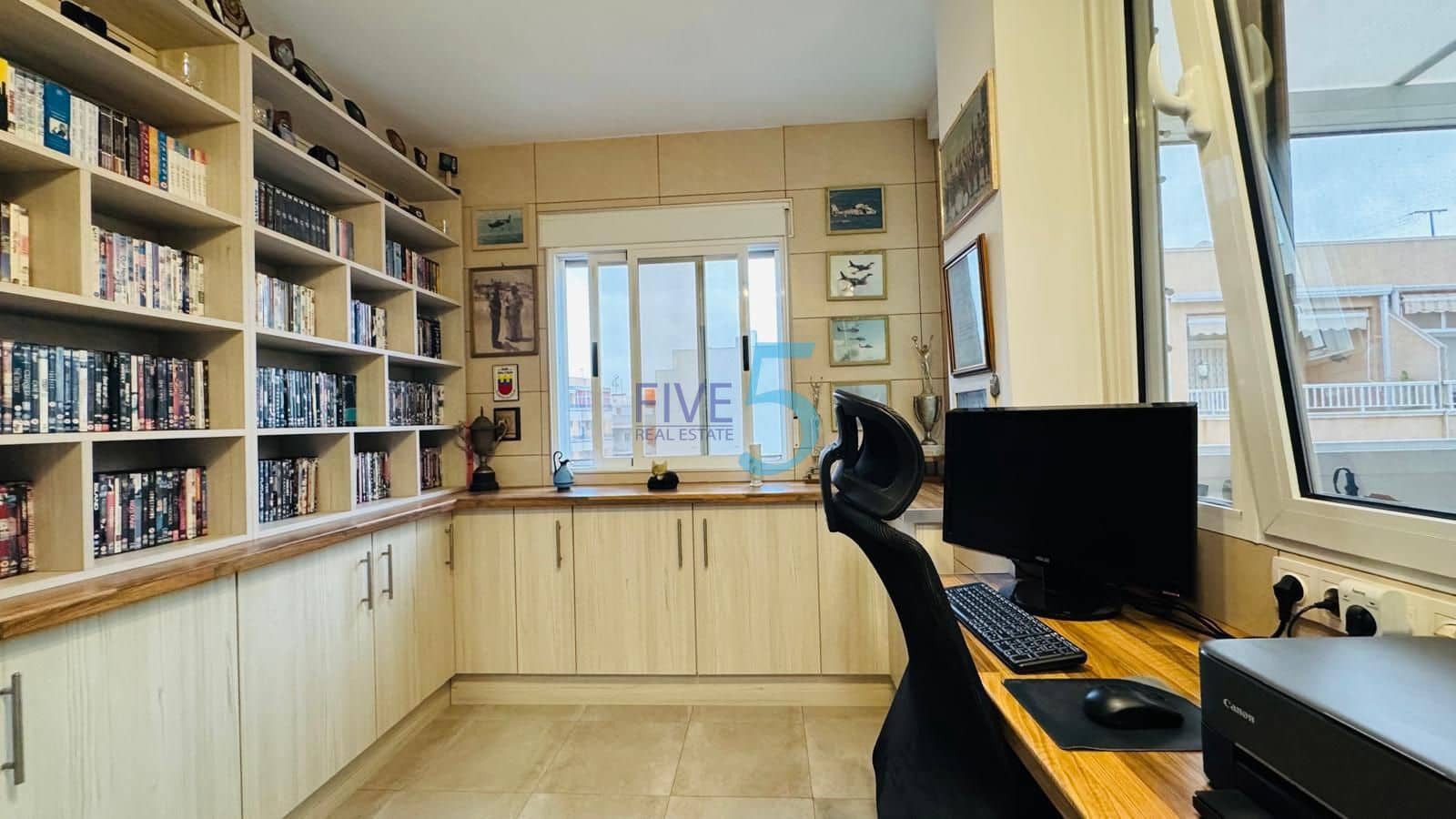 3 bedroom Apartment for sale in Torrevieja - € 245,000 (Ref: 10036013)