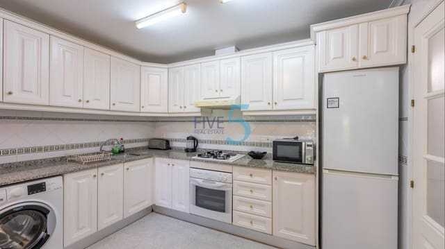 Apartamento de 2 habitaciones en Campoamor, Orihuela en venta con piscina - 164.900 € (Ref: 10036014)
