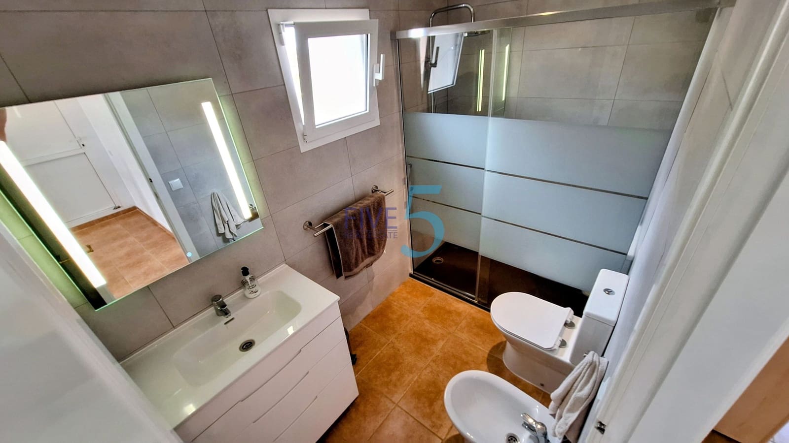 3 bedroom Villa for sale in Punta Prima with pool garage - € 305,000 (Ref: 10036015)