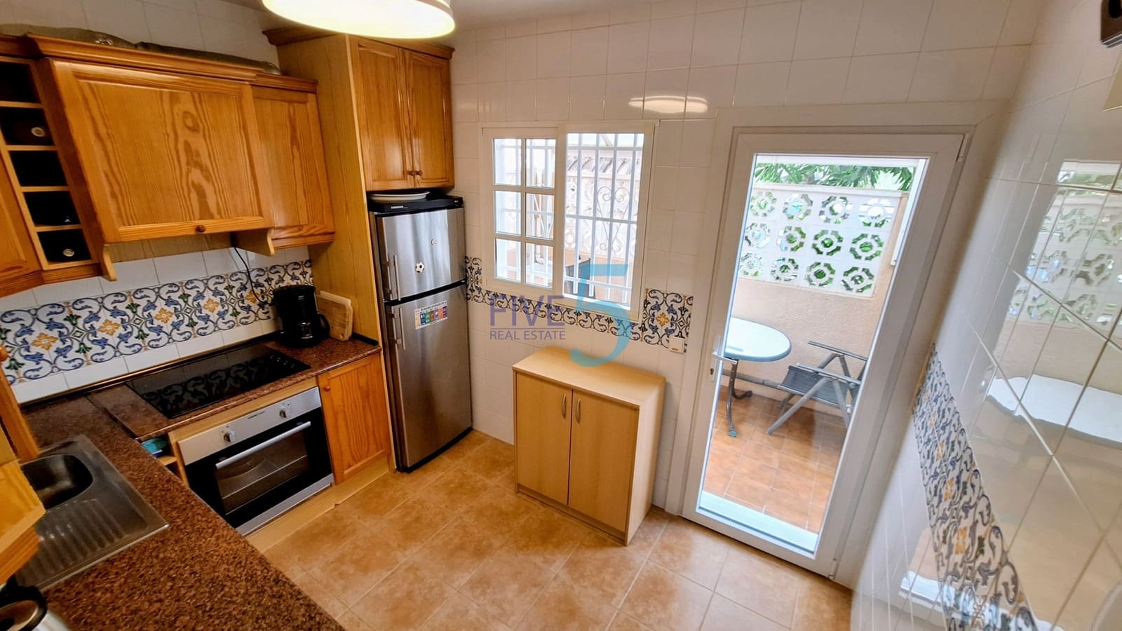 3 bedroom Villa for sale in Punta Prima with pool garage - € 305,000 (Ref: 10036015)