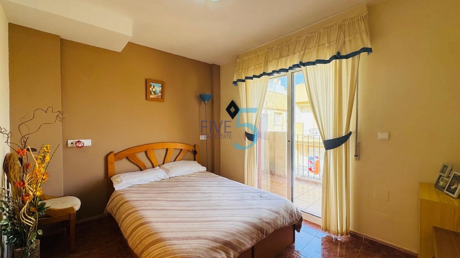 3 Zimmer Haus zu verkaufen in Playa Flamenca mit Pool Garage - 245.000 € (Ref: 10036226)