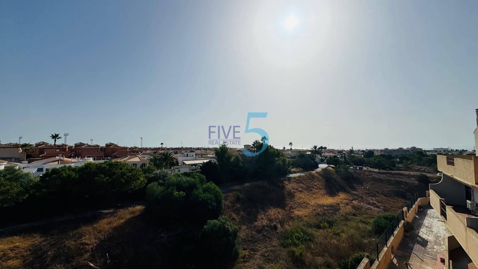 3 Zimmer Haus zu verkaufen in Playa Flamenca mit Pool Garage - 245.000 € (Ref: 10036226)