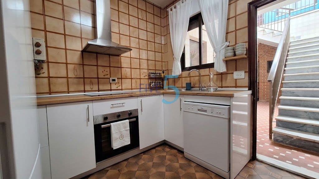 5 sovrum Villa till salu i Santiago de la Ribera - 395 000 € (Ref: 10039081)