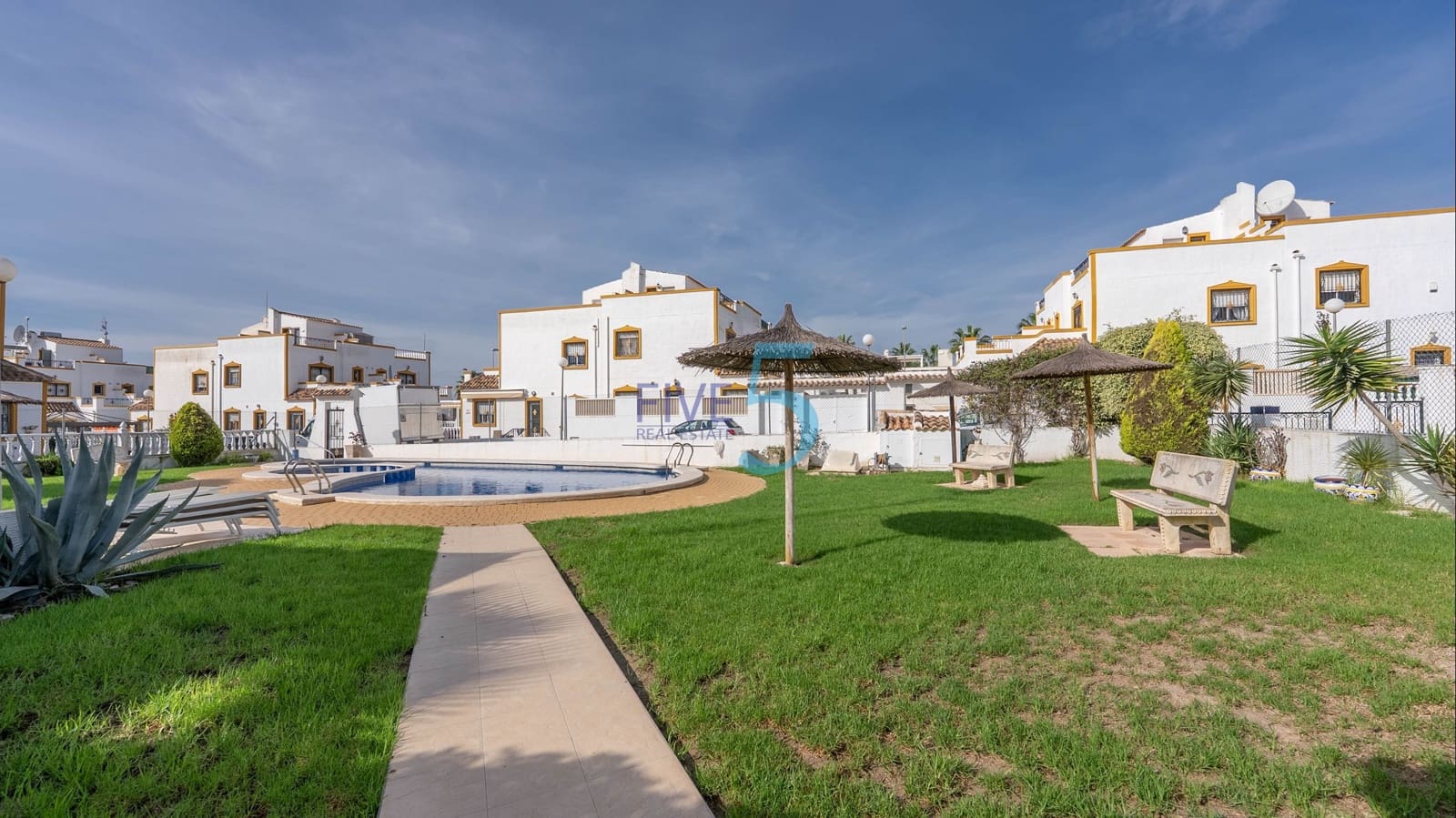 3 camera da letto Casa in vendita in Vistabella con piscina - 187.500 € (Rif: 10039267)