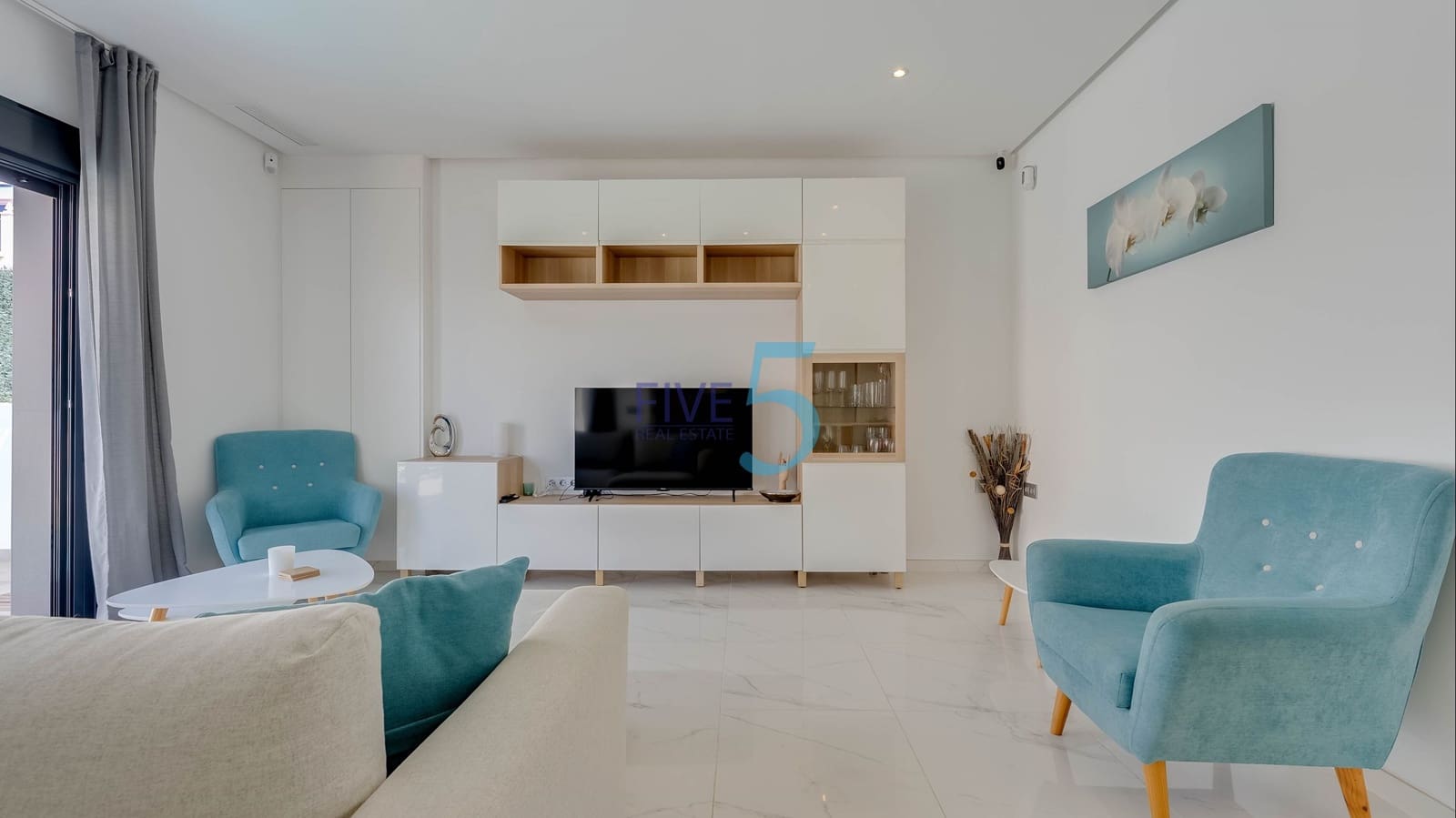 2 sypialnia Willa na sprzedaż w Roda z basenem garażem - 299 000 € (Ref: 10039424)