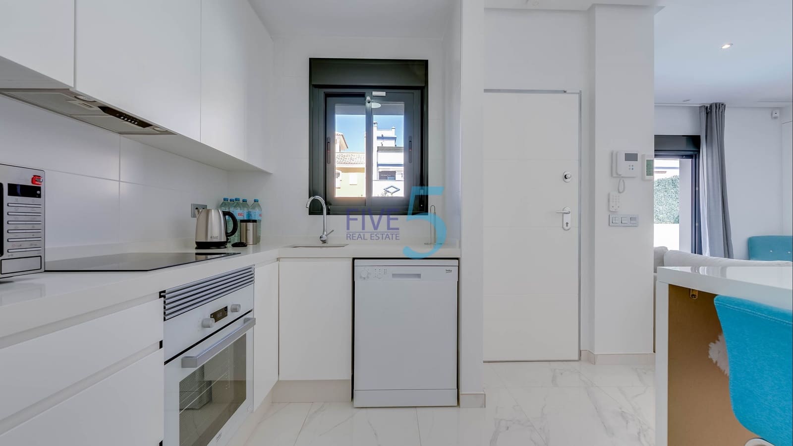 2 sypialnia Willa na sprzedaż w Roda z basenem garażem - 299 000 € (Ref: 10039424)