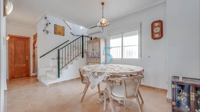 3 sypialnia Willa na sprzedaż w Algorfa z basenem garażem - 210 000 € (Ref: 10042152)