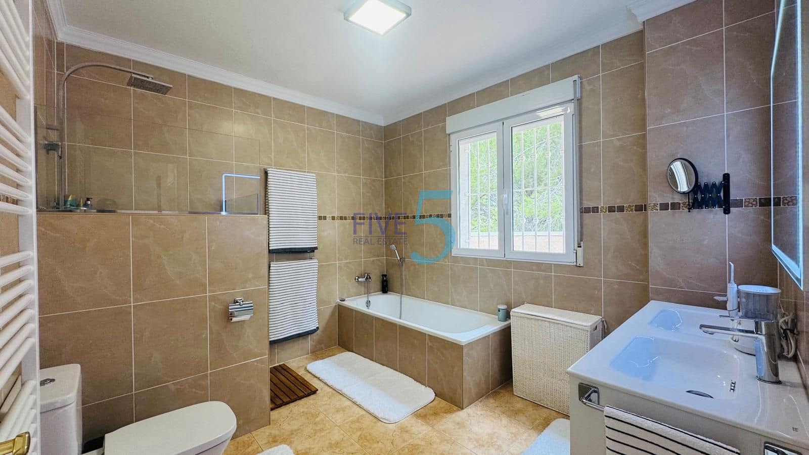 4 sypialnia Willa na sprzedaż w Pinar de Campoverde z basenem - 540 000 € (Ref: 10043427)