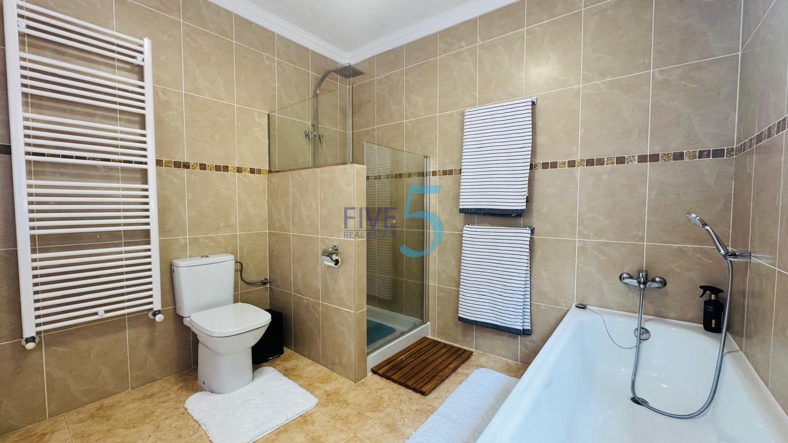 4 sypialnia Willa na sprzedaż w Pinar de Campoverde z basenem - 540 000 € (Ref: 10043427)