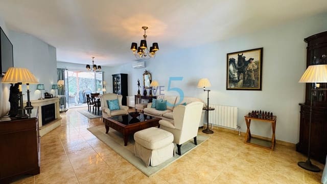 4 sypialnia Willa na sprzedaż w Pinar de Campoverde, Pilar de la Horadada z basenem - 540 000 € (Ref: 10043427)