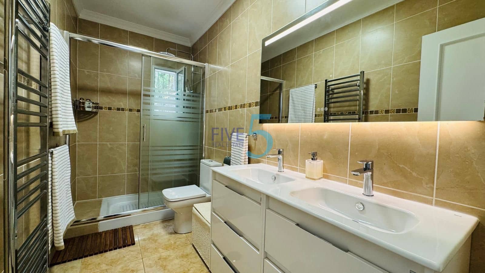 4 sypialnia Willa na sprzedaż w Pinar de Campoverde z basenem - 540 000 € (Ref: 10043427)