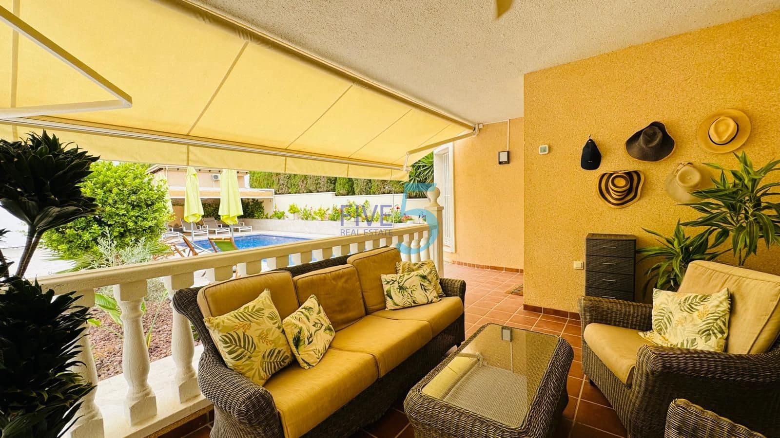 4 sypialnia Willa na sprzedaż w Pinar de Campoverde z basenem - 540 000 € (Ref: 10043427)