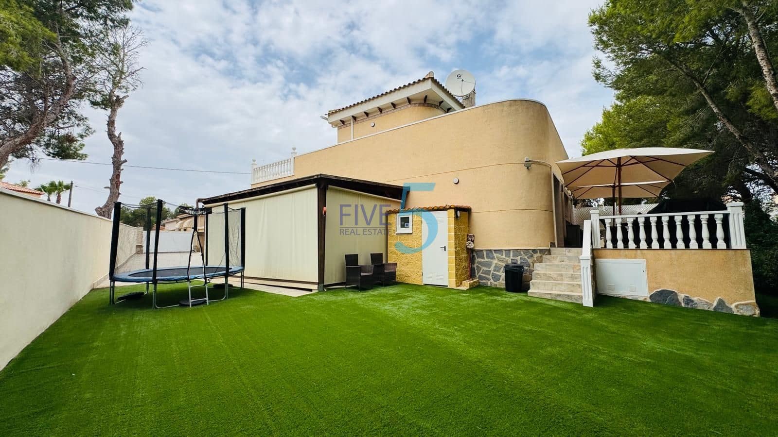 4 sypialnia Willa na sprzedaż w Pinar de Campoverde z basenem - 540 000 € (Ref: 10043427)