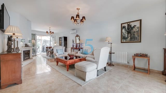 4 sypialnia Willa na sprzedaż w Pinar de Campoverde, Pilar de la Horadada z basenem garażem - 540 000 € (Ref: 10043427)