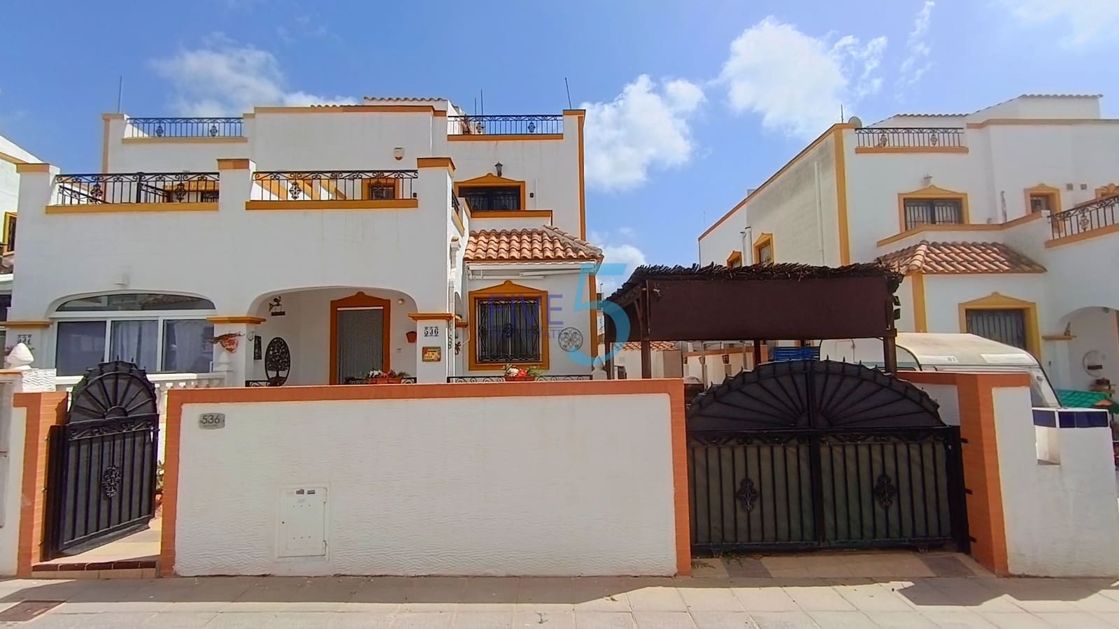 3 sovrum Hus till salu i Vistabella med pool - 189 999 € (Ref: 10044140)