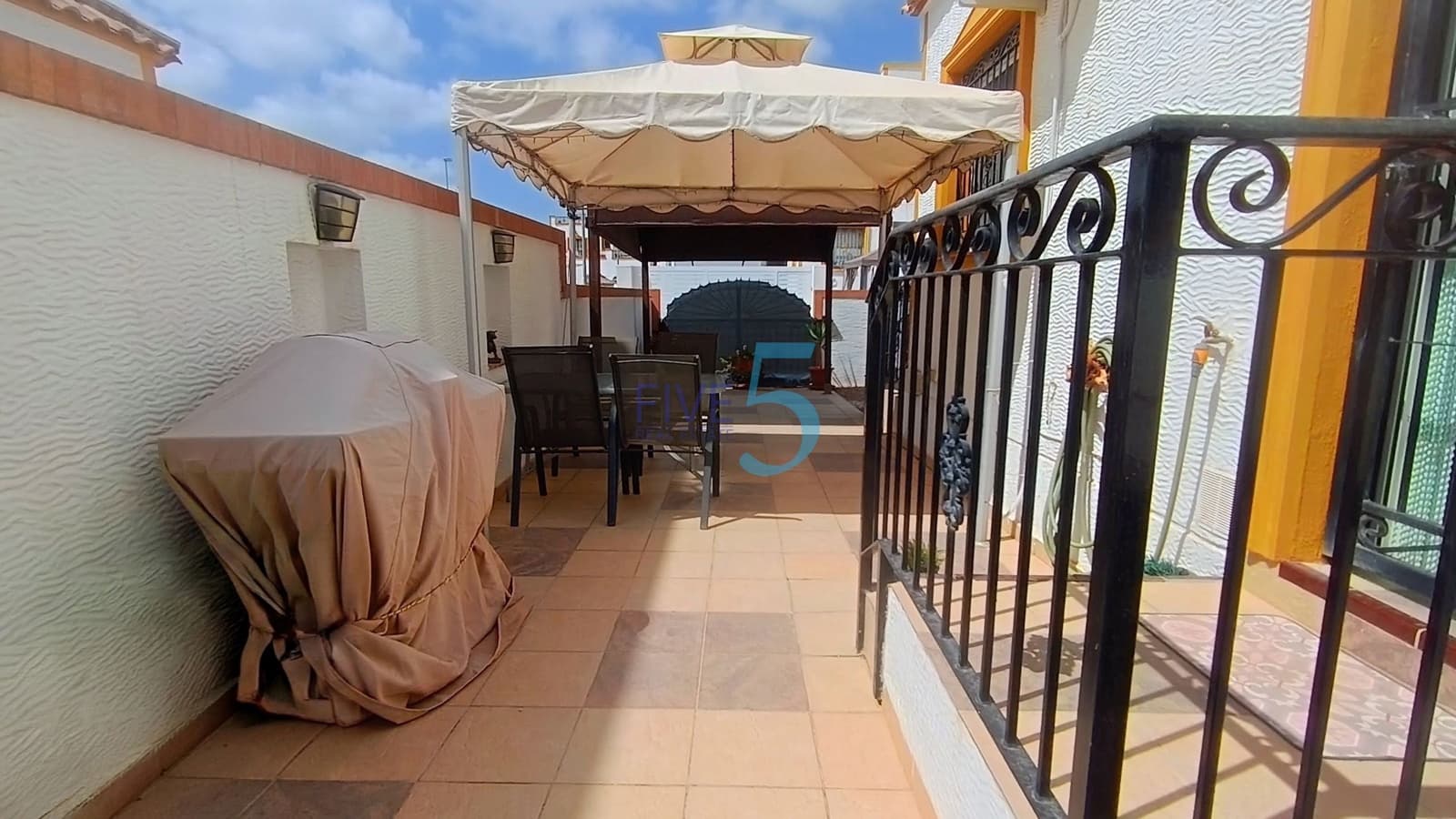 3 sovrum Hus till salu i Vistabella med pool - 189 999 € (Ref: 10044140)