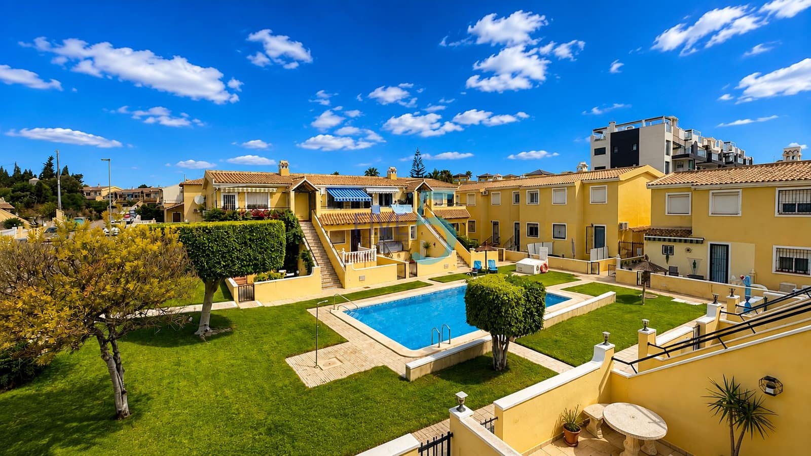 2 bedroom Apartment for sale in Villamartin with pool - € 139,000 (Ref: 10045606)
