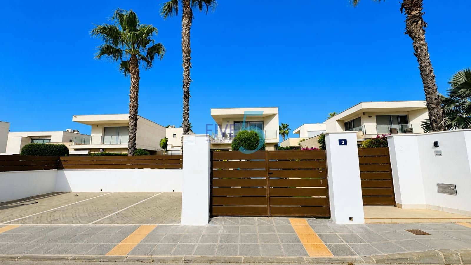 3 quarto Moradia para venda em Vistabella com piscina garagem - 475 000 € (Ref: 10046088)