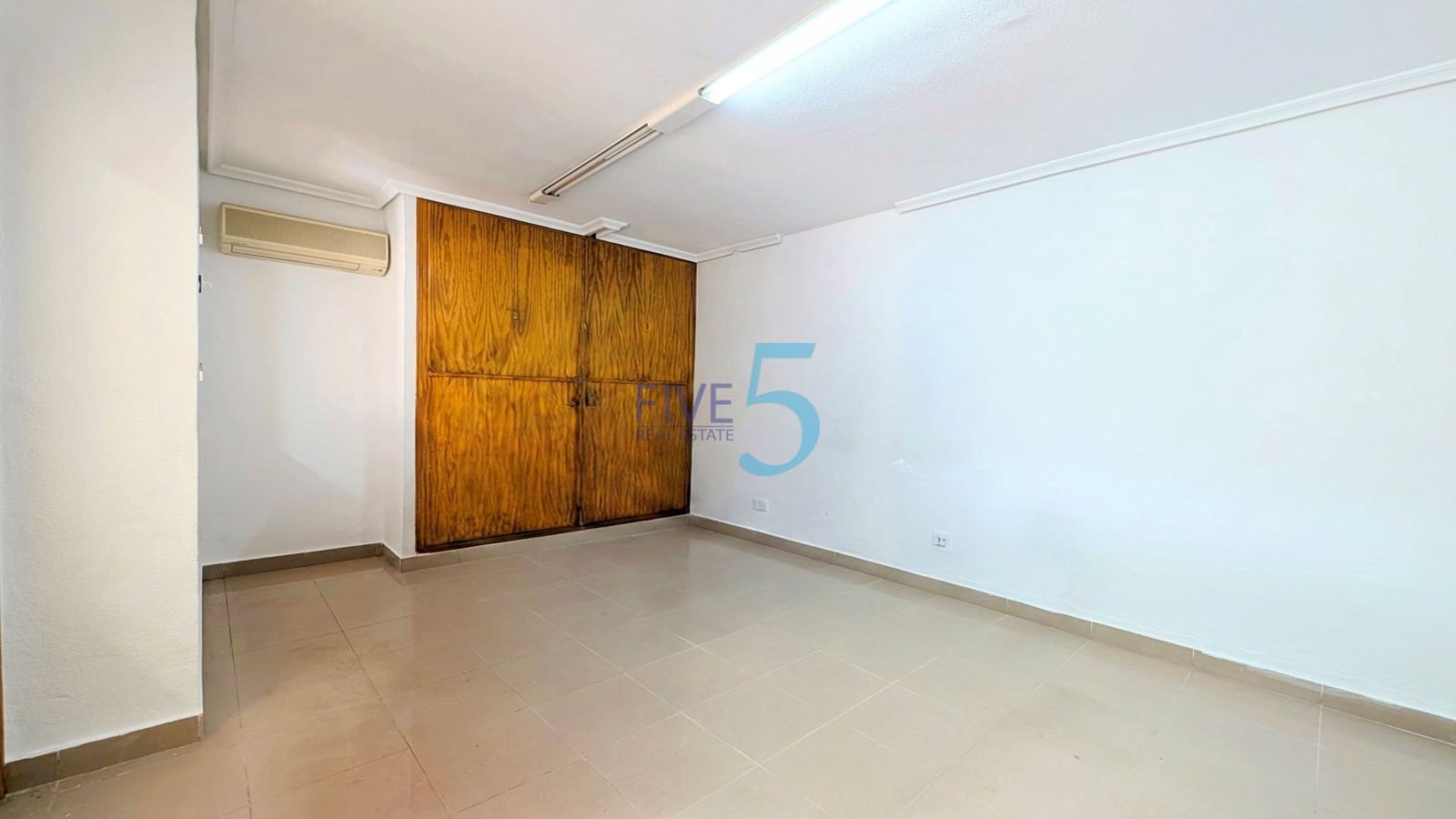 Casa de 2 habitaciones en La Zenia en venta con piscina garaje - 205.000 € (Ref: 10048387)