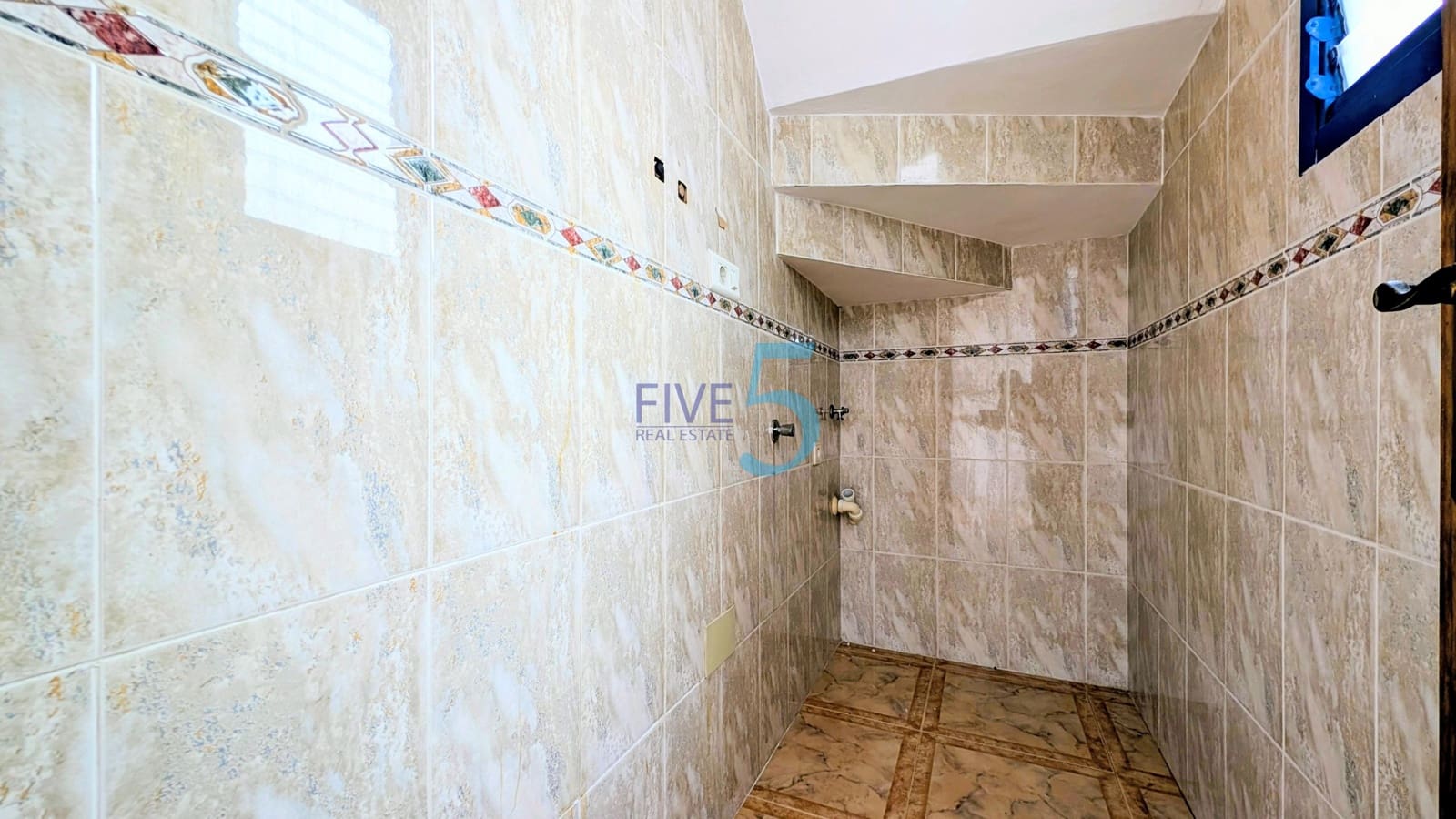 Casa de 2 habitaciones en La Zenia en venta con piscina garaje - 205.000 € (Ref: 10048387)