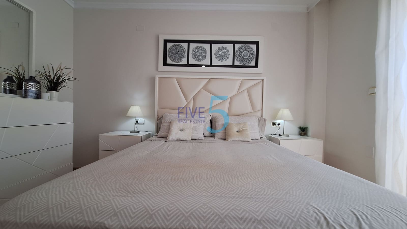 4 sypialnia Willa na sprzedaż w Los Altos z basenem garażem - 310 000 € (Ref: 10048388)