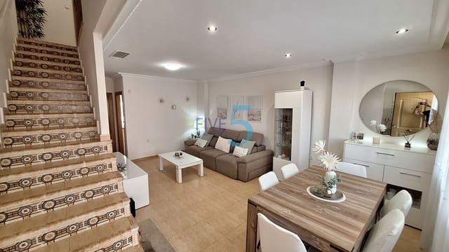 4 sypialnia Willa na sprzedaż w Los Altos z basenem garażem - 310 000 € (Ref: 10048388)