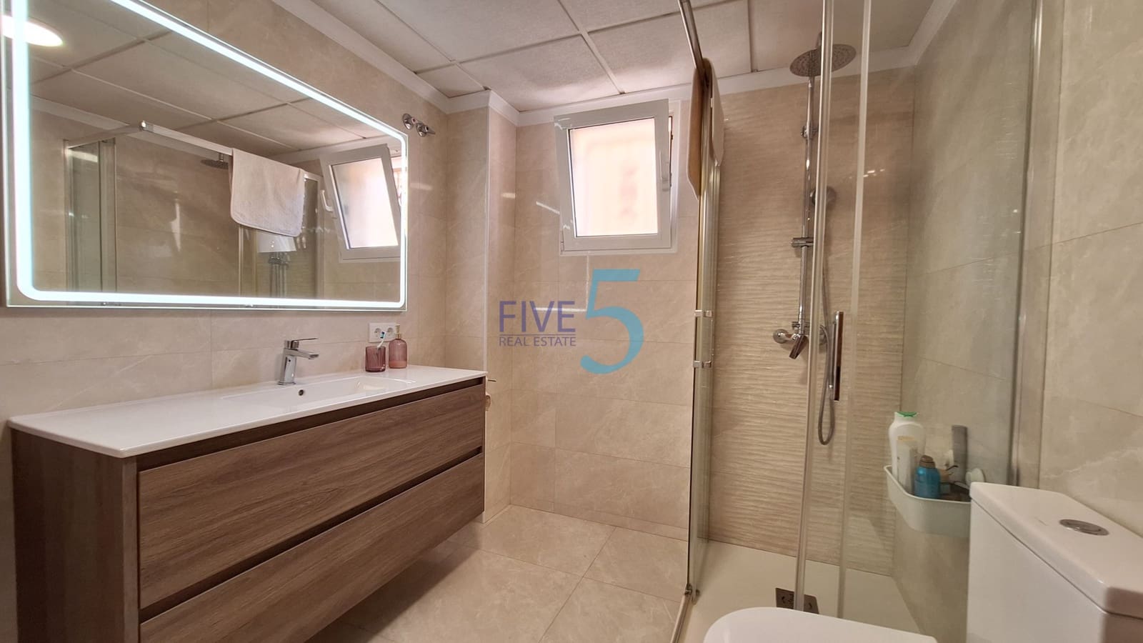 4 sypialnia Willa na sprzedaż w Los Altos z basenem garażem - 310 000 € (Ref: 10048388)