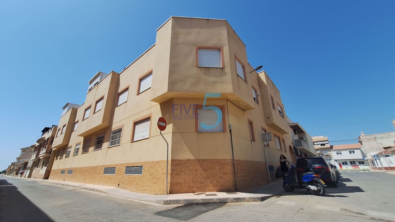 3 bedroom Apartment for sale in Pilar de la Horadada with garage - € 240,000 (Ref: 10048469)