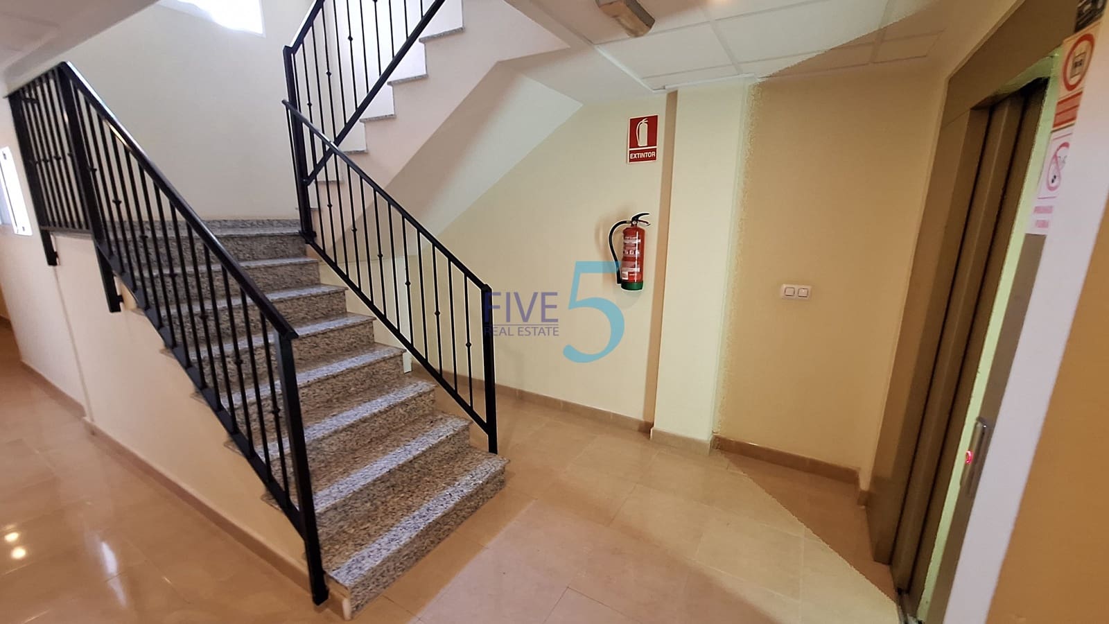 3 bedroom Apartment for sale in Pilar de la Horadada with garage - € 240,000 (Ref: 10048469)