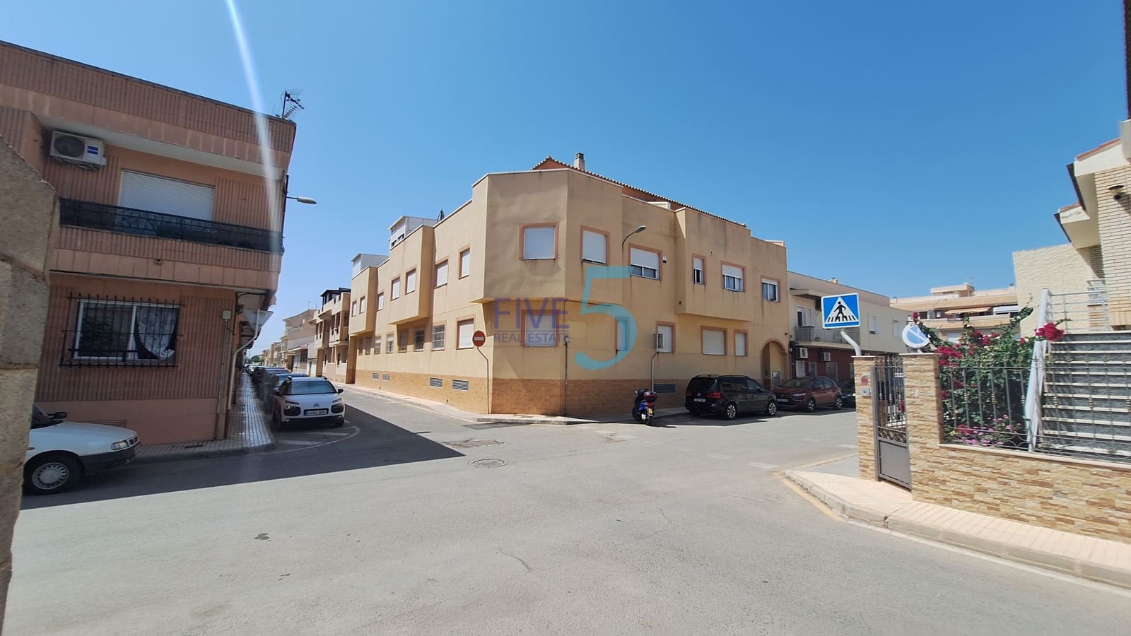 3 bedroom Apartment for sale in Pilar de la Horadada with garage - € 240,000 (Ref: 10048469)