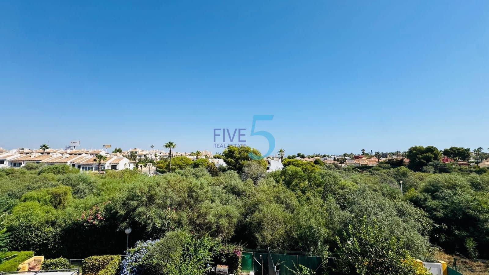 3 bedroom Townhouse for sale in Cabo Roig with pool garage - € 284,000 (Ref: 10048470)