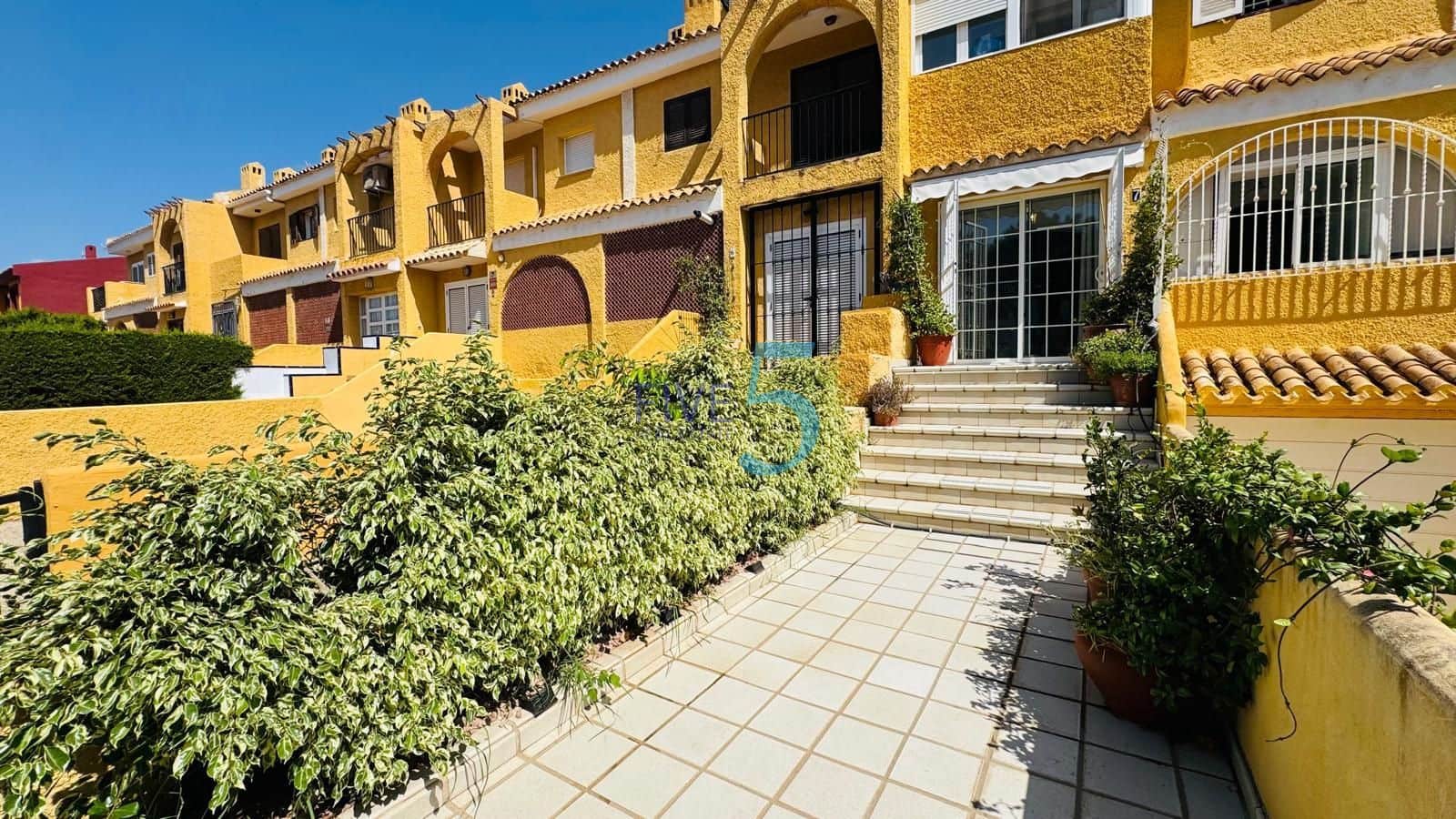 3 bedroom Townhouse for sale in Cabo Roig with pool garage - € 284,000 (Ref: 10048470)