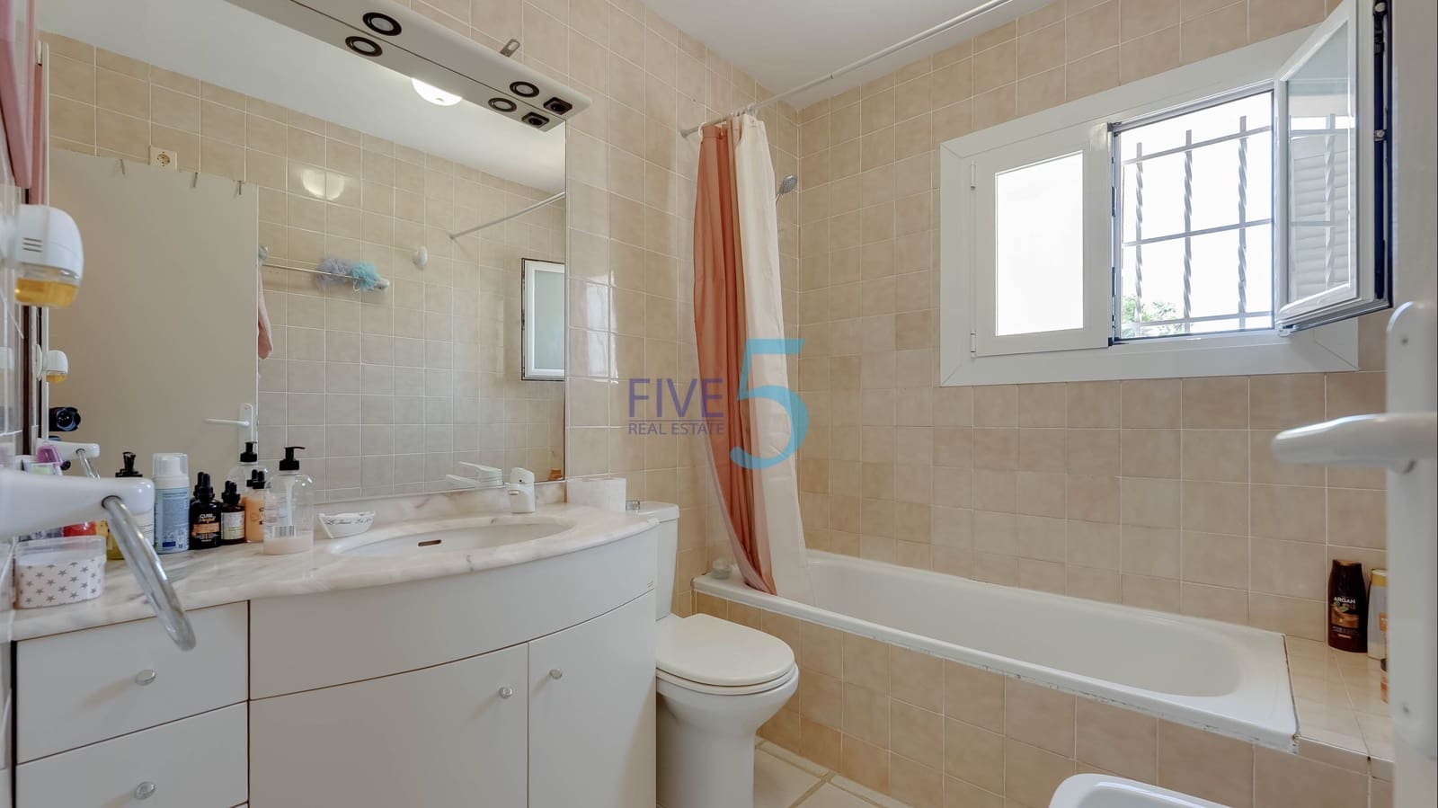 3 sypialnia Dom na sprzedaż w Cabo Roig z basenem garażem - 270 000 € (Ref: 10048470)