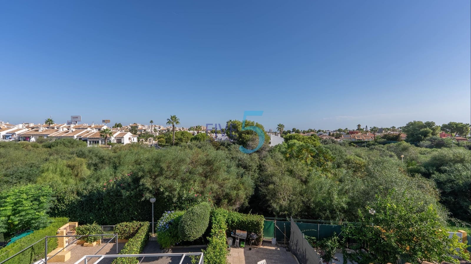 3 sypialnia Dom na sprzedaż w Cabo Roig z basenem garażem - 270 000 € (Ref: 10048470)