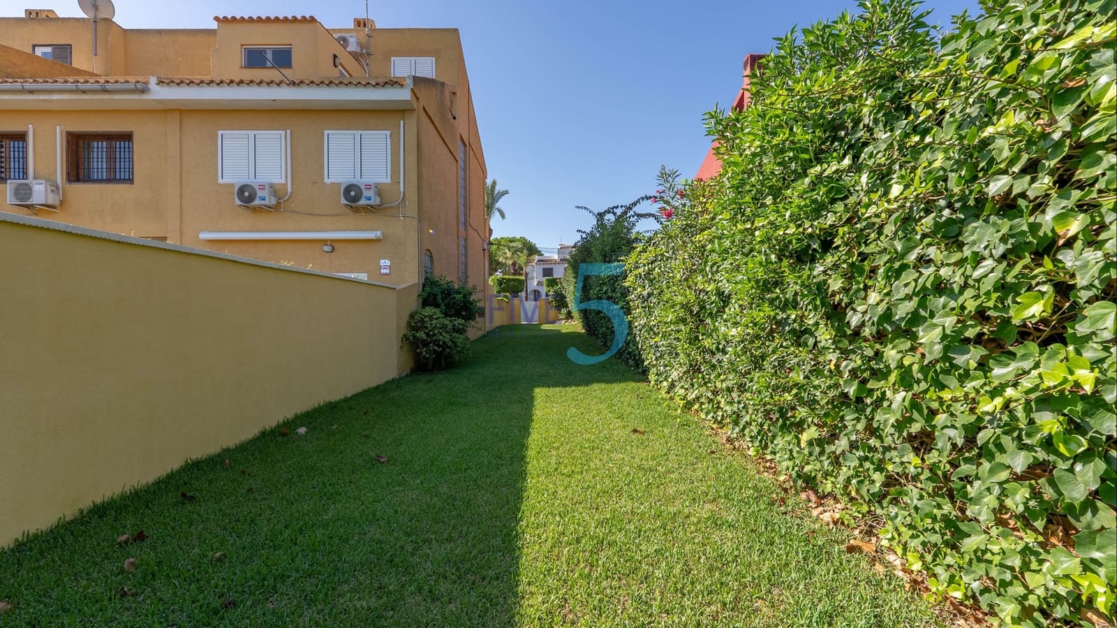 3 sypialnia Dom na sprzedaż w Cabo Roig z basenem garażem - 270 000 € (Ref: 10048470)