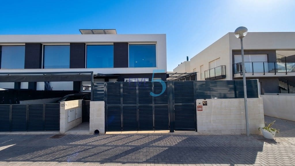 3 chambre Villa/Maison à vendre à Alicante ville avec piscine garage - 330 000 € (Ref: 10049794)
