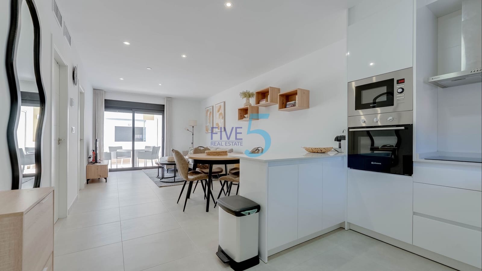 Apartamento de 2 habitaciones en San Pedro del Pinatar en venta con piscina garaje - 249.500 € (Ref: 10051945)