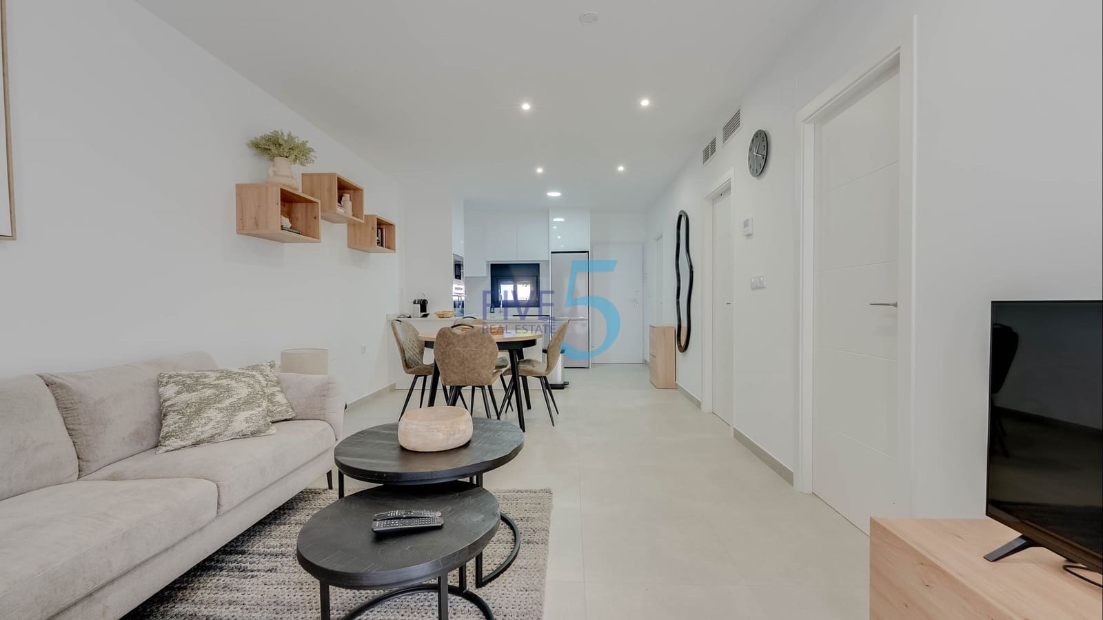 Apartamento de 2 habitaciones en San Pedro del Pinatar en venta con piscina garaje - 249.500 € (Ref: 10051945)