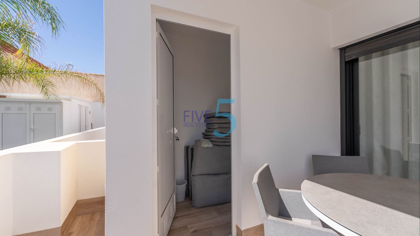 Apartamento de 2 habitaciones en San Pedro del Pinatar en venta con piscina garaje - 249.500 € (Ref: 10051945)