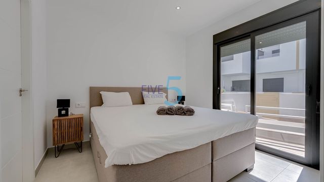 2 sypialnia Apartament na sprzedaż w San Pedro del Pinatar z basenem garażem - 249 500 € (Ref: 10051945)