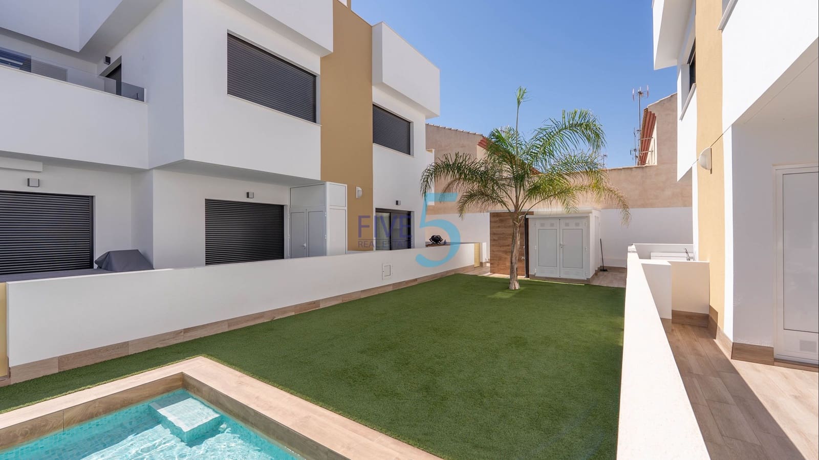 Apartamento de 2 habitaciones en San Pedro del Pinatar en venta con piscina garaje - 249.500 € (Ref: 10051945)