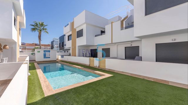 2 sypialnia Apartament na sprzedaż w San Pedro del Pinatar z basenem garażem - 249 500 € (Ref: 10051945)