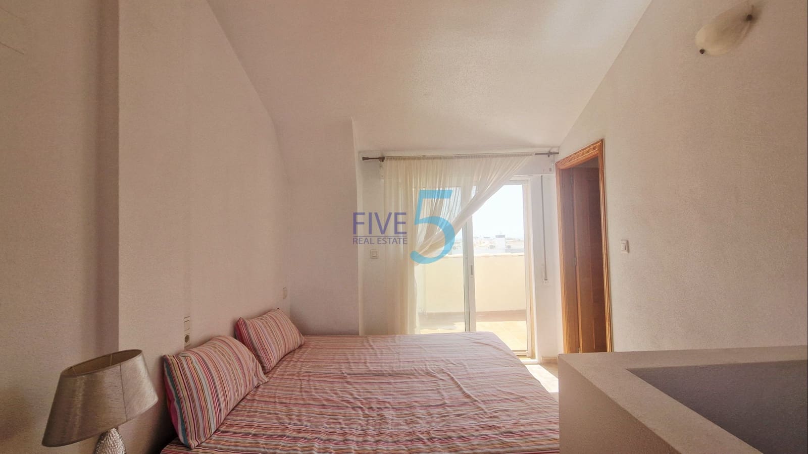 3 quarto Casa em Banda para venda em Torre de la Horadada com piscina garagem - 229 000 € (Ref: 10052023)