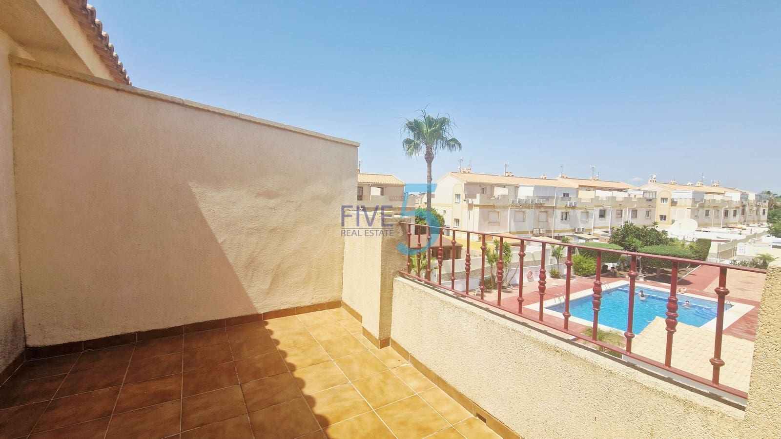 3 quarto Casa em Banda para venda em Torre de la Horadada com piscina garagem - 229 000 € (Ref: 10052023)