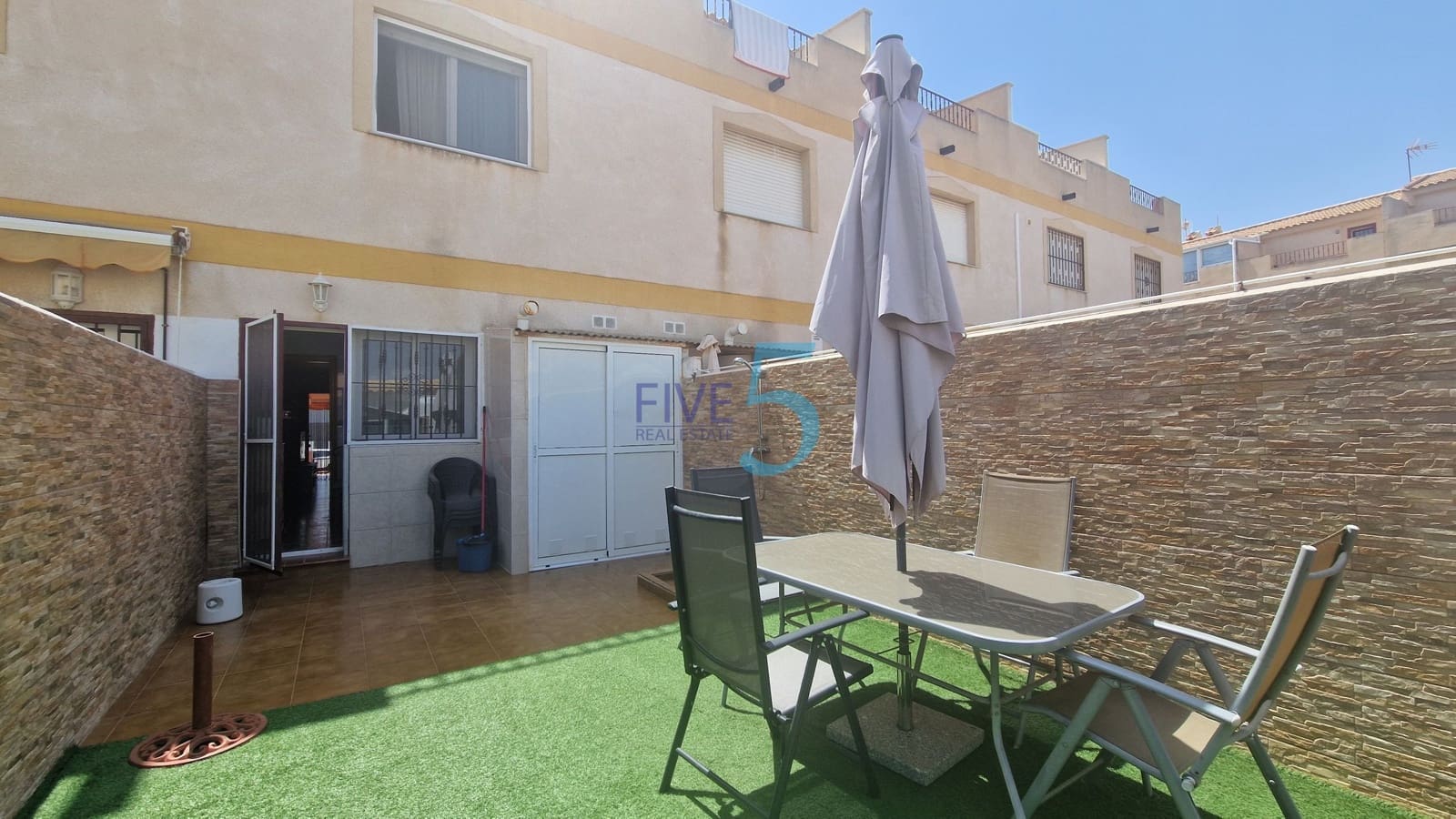 3 quarto Casa em Banda para venda em Torre de la Horadada com piscina garagem - 229 000 € (Ref: 10052023)