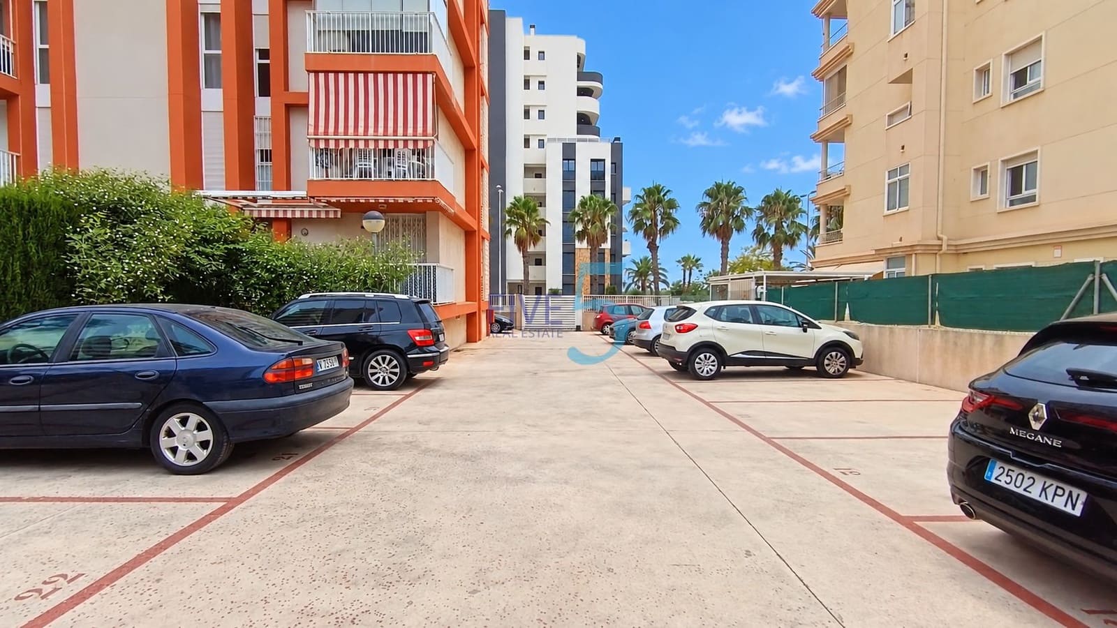 2 chambre Appartement à vendre à Guardamar del Segura avec piscine garage - 165 000 € (Ref: 10052129)