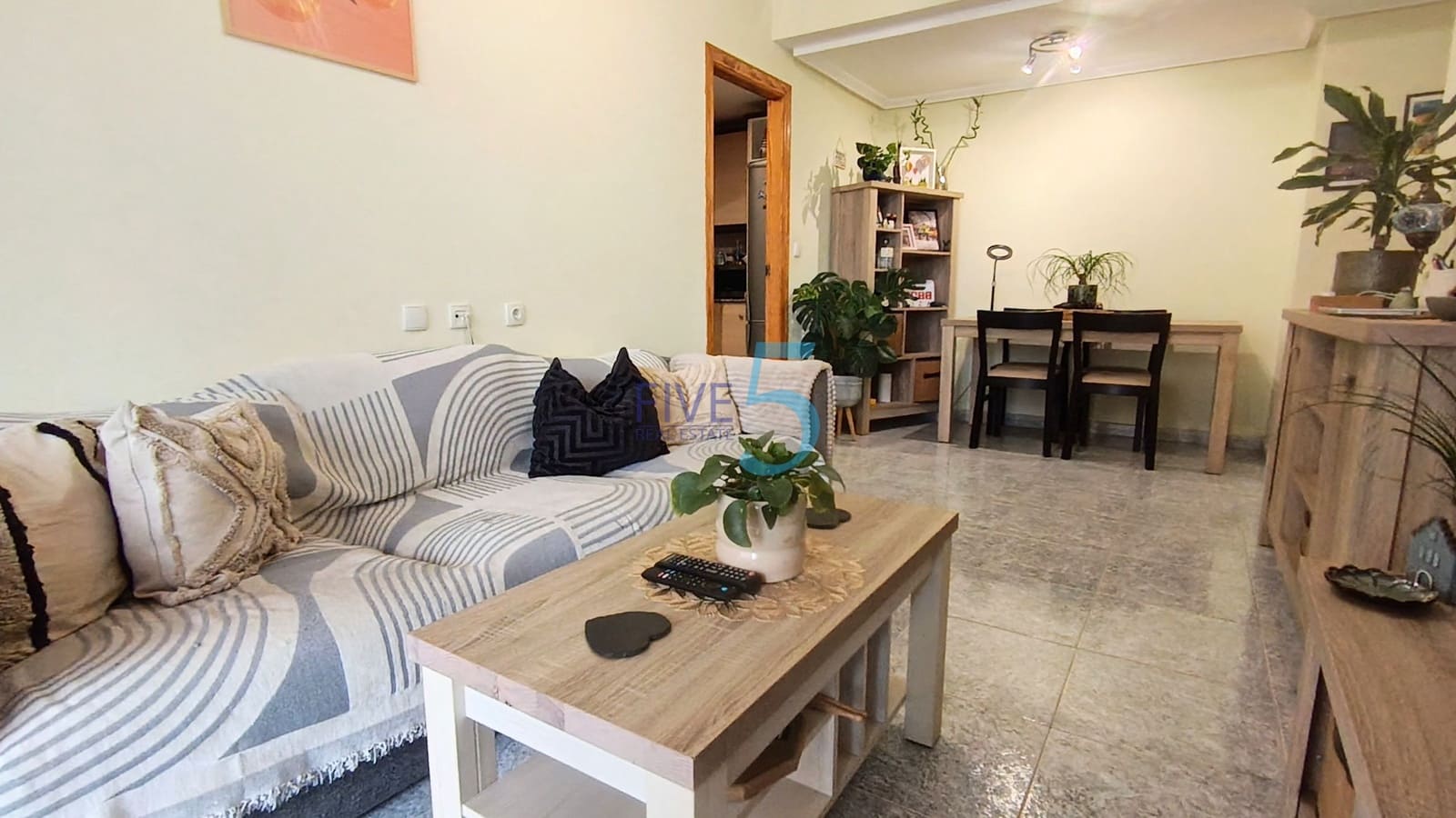 2 chambre Appartement à vendre à Guardamar del Segura avec piscine garage - 165 000 € (Ref: 10052129)
