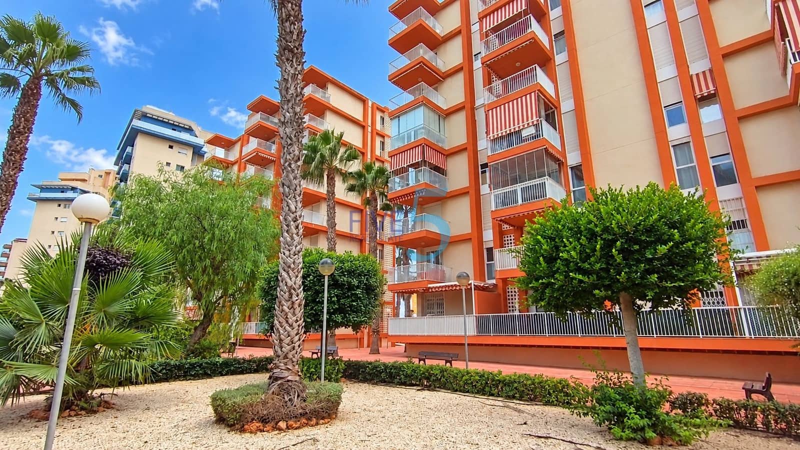 2 chambre Appartement à vendre à Guardamar del Segura avec piscine garage - 165 000 € (Ref: 10052129)
