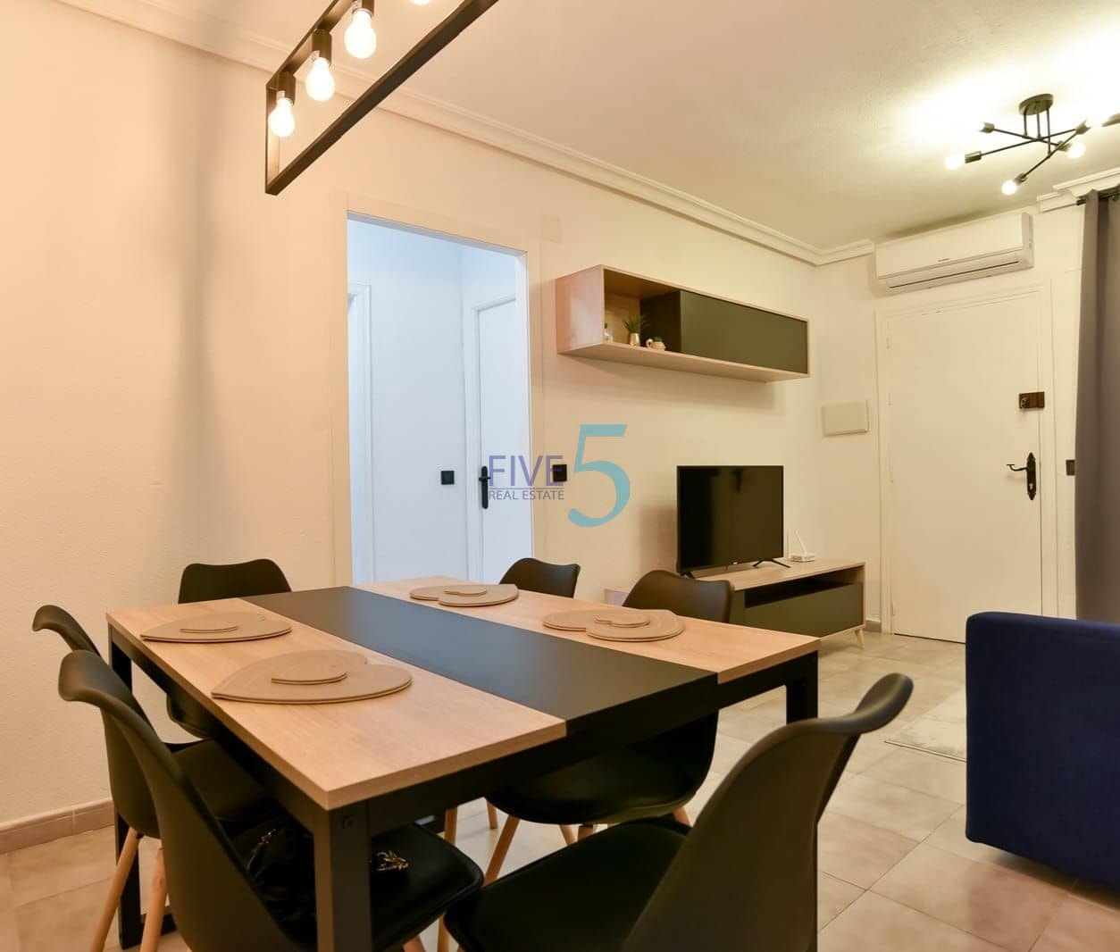 2 sovrum Lägenhet till salu i Torrevieja med garage - 149 000 € (Ref: 10054336)